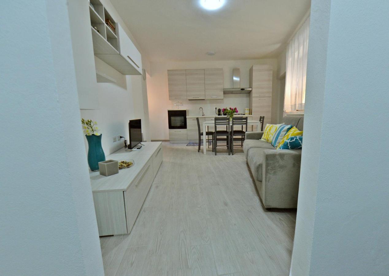 Casa Carma Villa Porto Ceresio Luaran gambar
